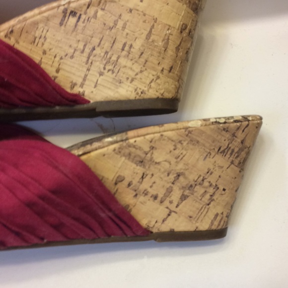 Violet red Unlisted wedges - Picture 2 of 6